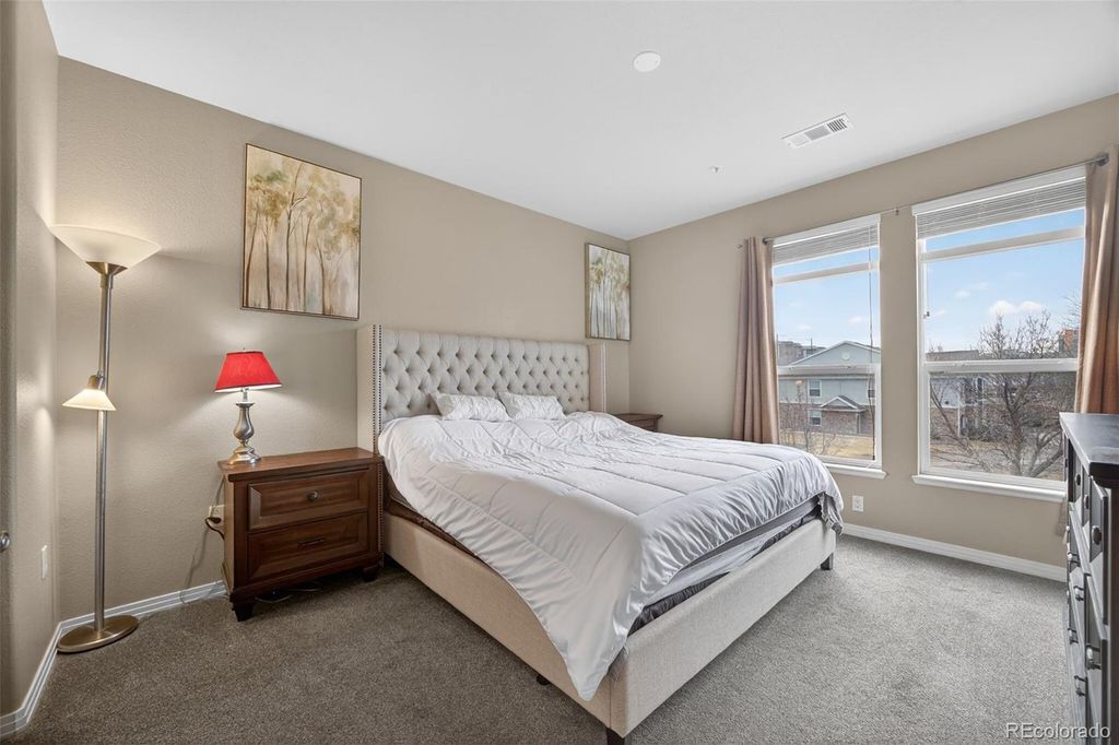 Image 15 of property listing at 10184 Park Meadows Drive 1205, Lone Tree, CO 80124