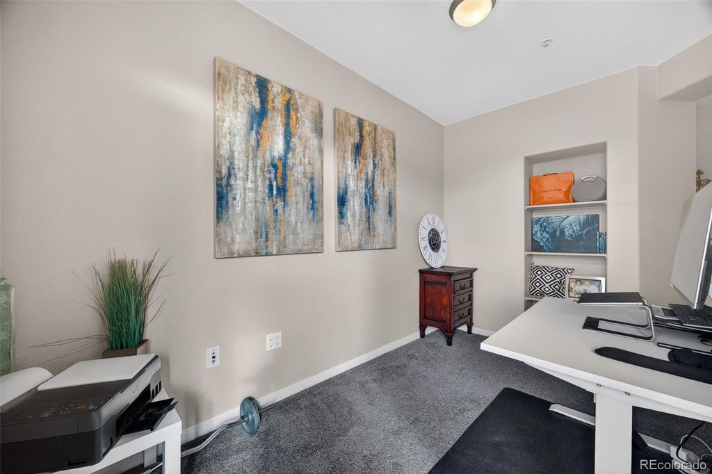 Image 22 of property listing at 10184 Park Meadows Drive 1205, Lone Tree, CO 80124