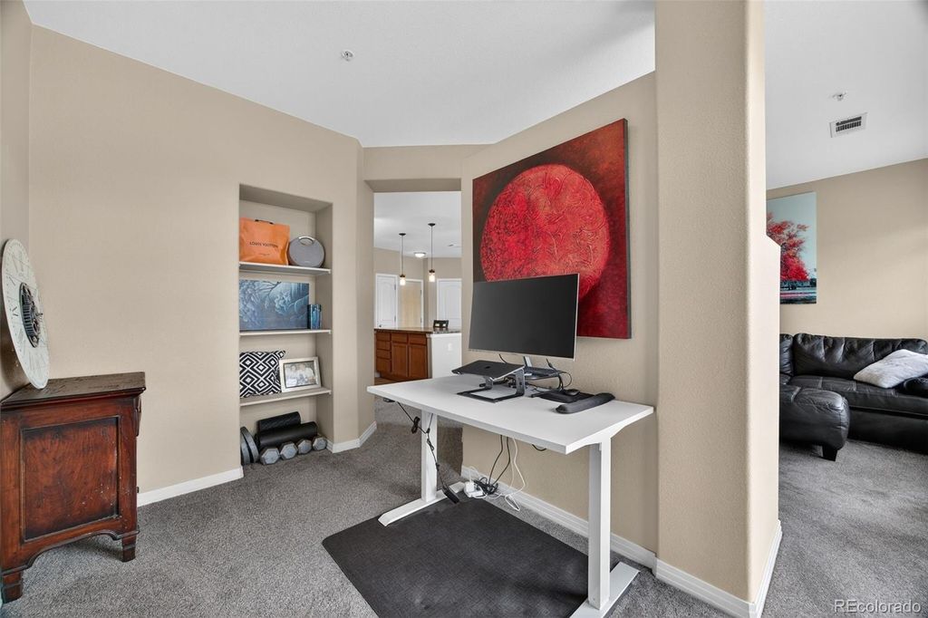 Image 23 of property listing at 10184 Park Meadows Drive 1205, Lone Tree, CO 80124
