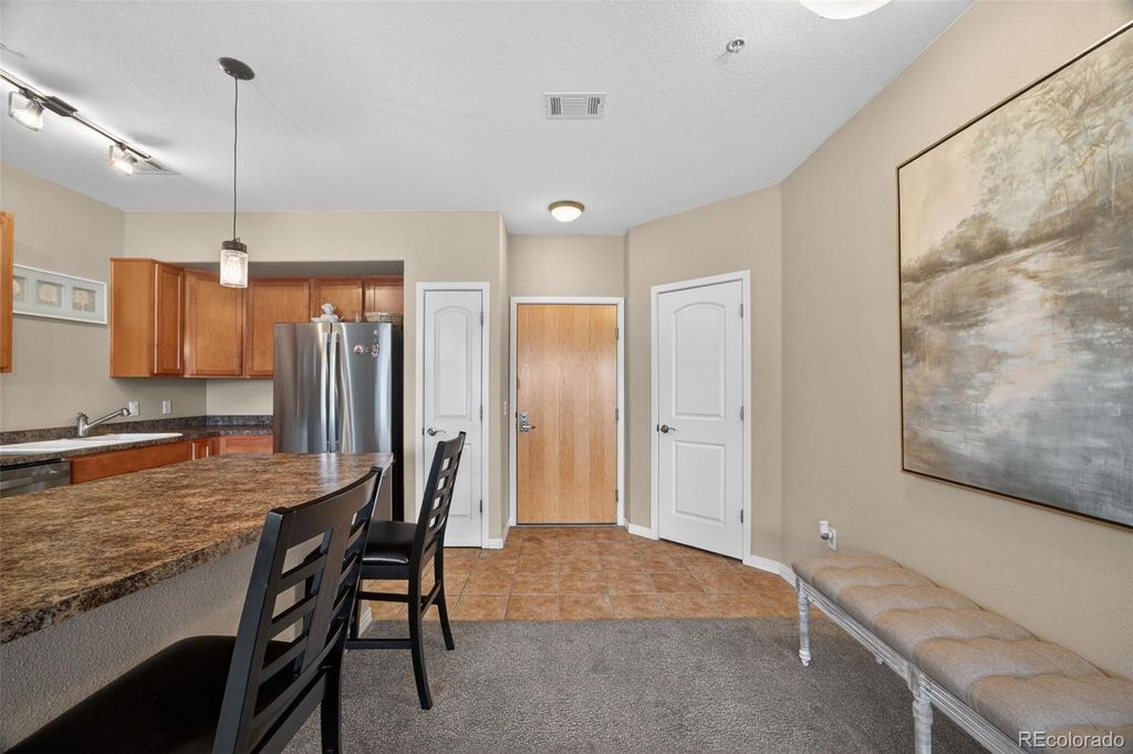 Image 4 of property listing at 10184 Park Meadows Drive 1205, Lone Tree, CO 80124