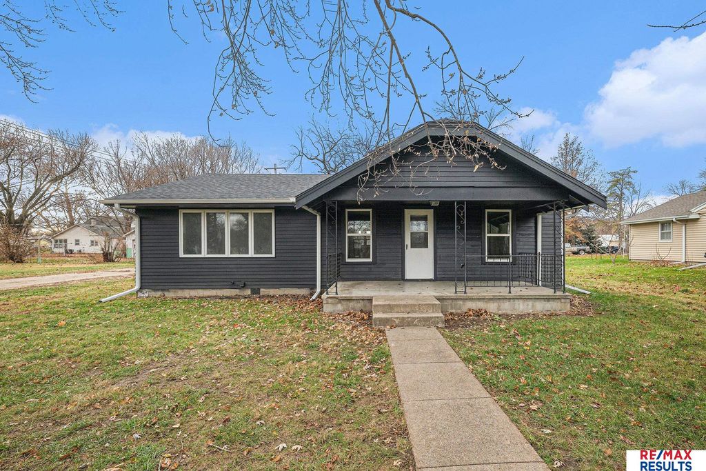 416 N 11th Street, Tekamah, NE 68061