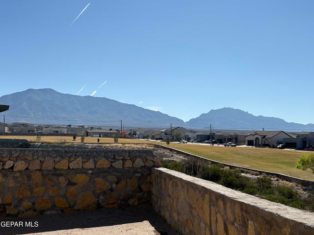 7776 ENCHANTED PARK Drive, El Paso, TX 79911