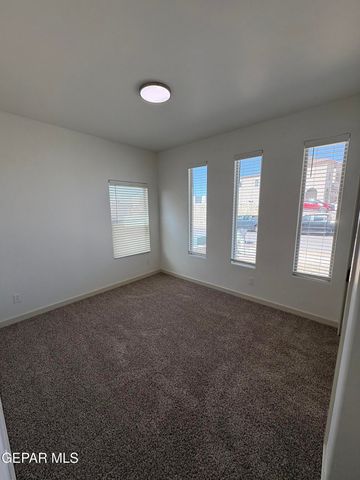 7776 ENCHANTED PARK Drive, El Paso, TX 79911