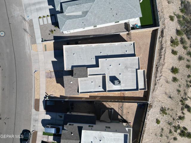 7776 ENCHANTED PARK Drive, El Paso, TX 79911