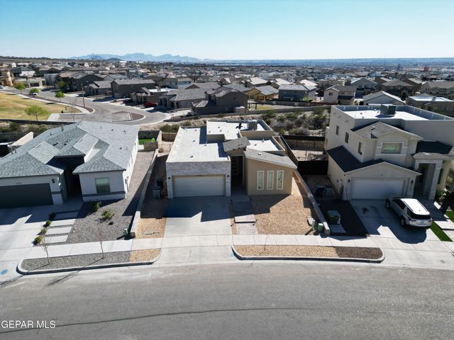 7776 ENCHANTED PARK Drive, El Paso, TX 79911