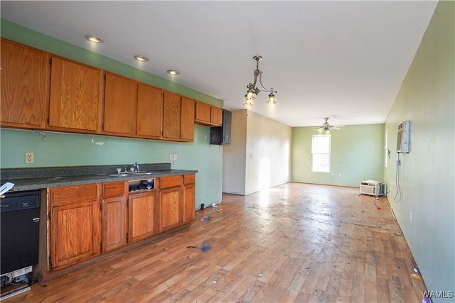 146 4th N, Centreville, AL 35042