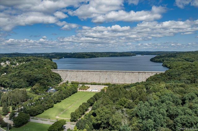 110 Virginia Road C, White Plains, NY 10603