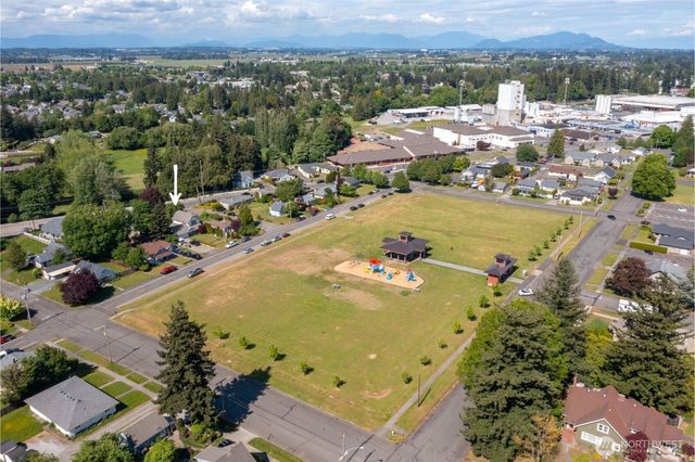 704 Glenning Street, Lynden, WA 98264