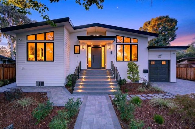 1084 Moffett Circle, Palo Alto, CA 94303