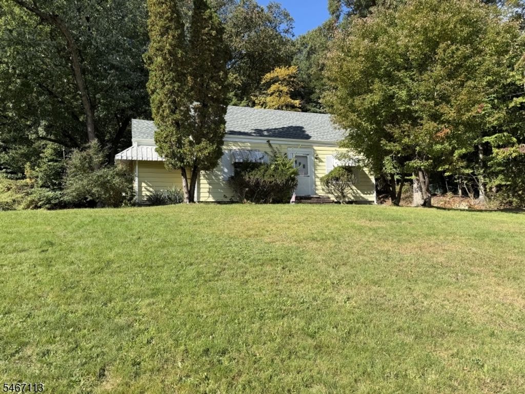304 Goffle Rd, Hawthorne Boro, NJ 07506 — exterior