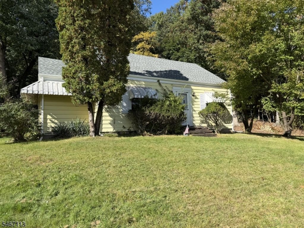 304 Goffle Rd, Hawthorne Boro, NJ 07506 — photo 2