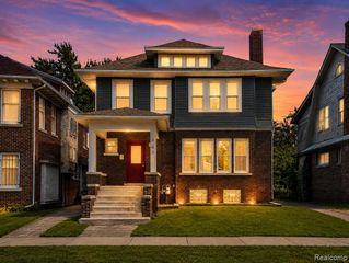 446 King Street, Detroit, MI 48202
