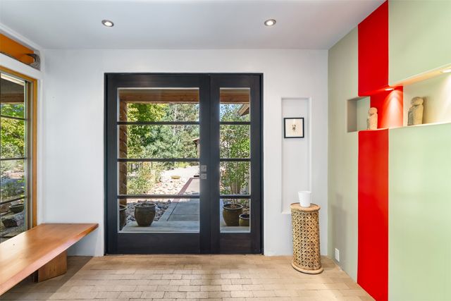 10 Sabina Lane, Santa Fe, NM 87508