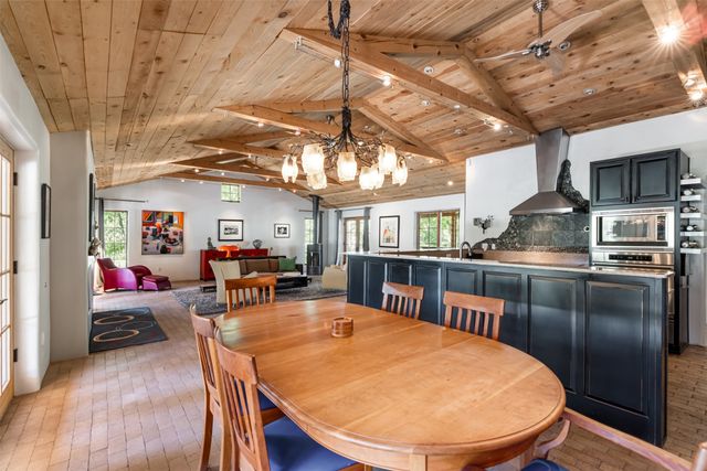 10 Sabina Lane, Santa Fe, NM 87508