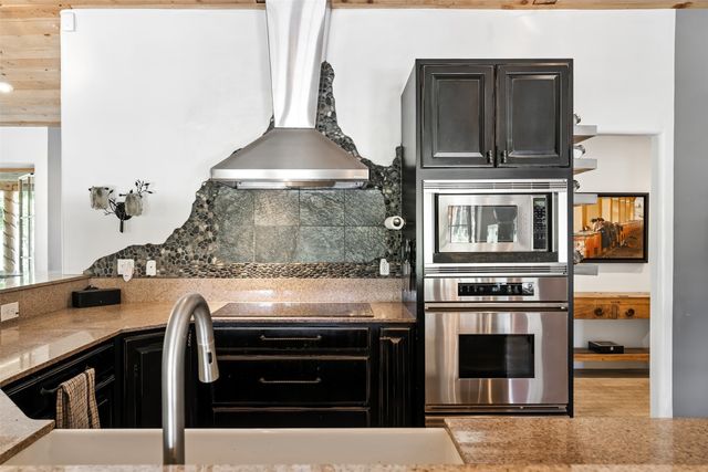 10 Sabina Lane, Santa Fe, NM 87508