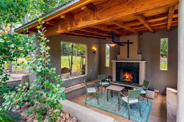 10 Sabina Lane, Santa Fe, NM 87508