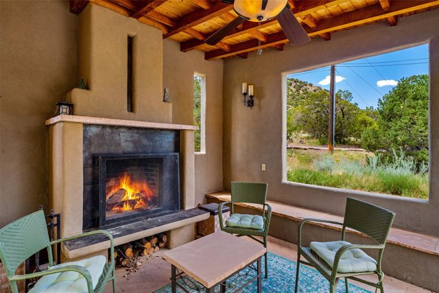 10 Sabina Lane, Santa Fe, NM 87508