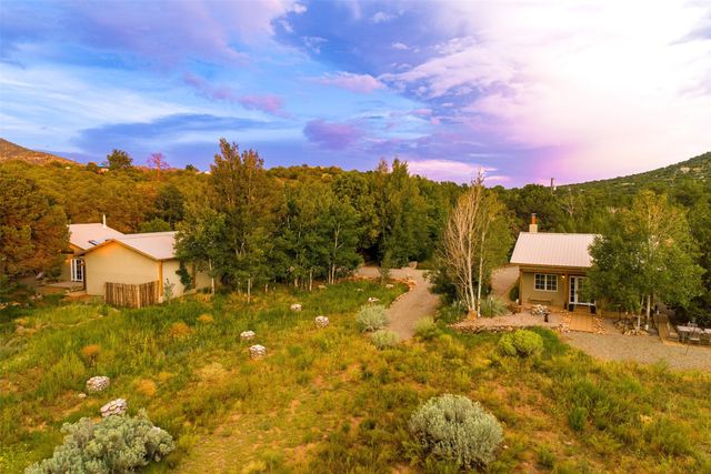 10 Sabina Lane, Santa Fe, NM 87508