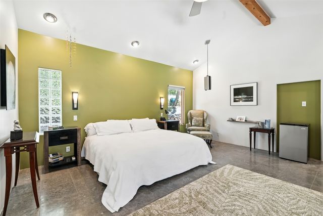 10 Sabina Lane, Santa Fe, NM 87508