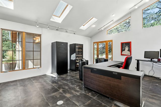 10 Sabina Lane, Santa Fe, NM 87508