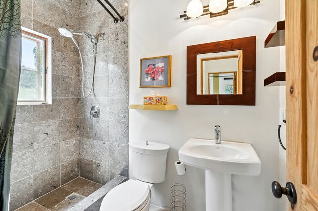 10 Sabina Lane, Santa Fe, NM 87508