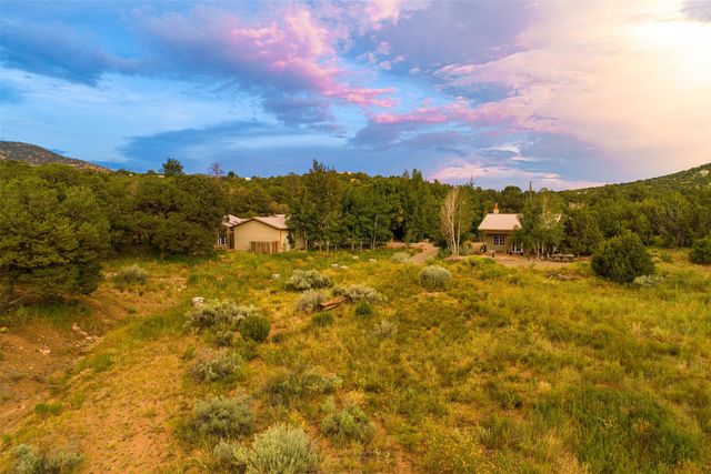 10 Sabina Lane, Santa Fe, NM 87508