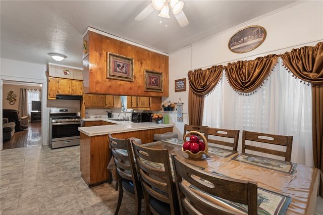 125 E. Avenue F., Robstown, TX 78380