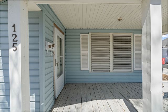 125 E. Avenue F., Robstown, TX 78380