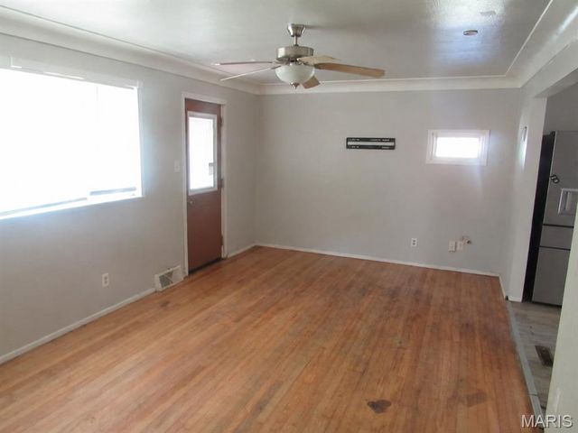 6022 Midway Circle, Belleville, IL 62223