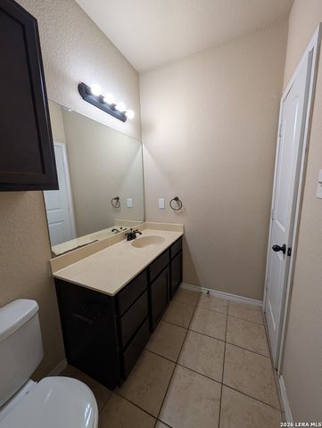 1032 BROWN ROCK DR, New Braunfels, TX 78130