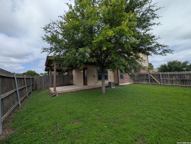 1032 BROWN ROCK DR, New Braunfels, TX 78130