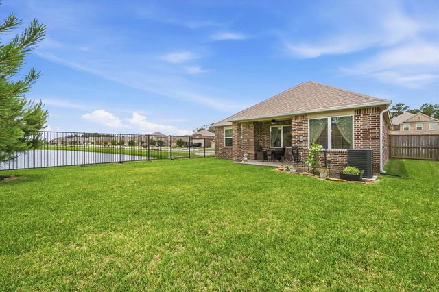 6168 White Spruce Drive, Conroe, TX 77304