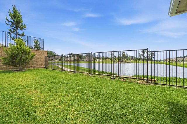 6168 White Spruce Drive, Conroe, TX 77304