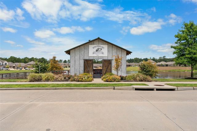 6168 White Spruce Drive, Conroe, TX 77304