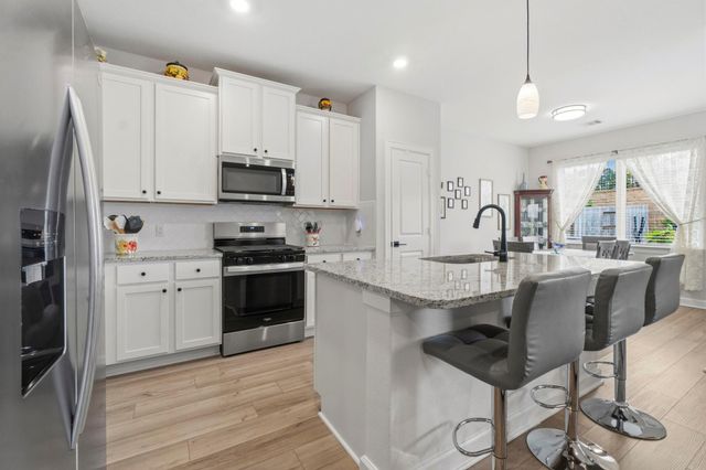 6168 White Spruce Drive, Conroe, TX 77304