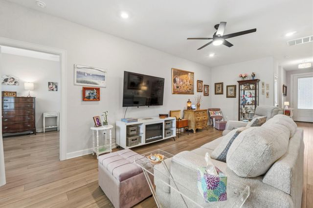 6168 White Spruce Drive, Conroe, TX 77304