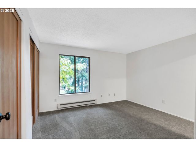 650 Sw MEADOW Dr 222, Beaverton, OR 97006