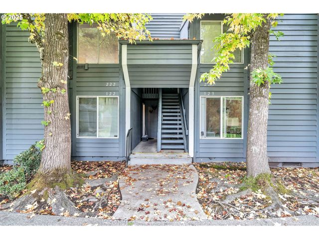 650 Sw MEADOW Dr 222, Beaverton, OR 97006