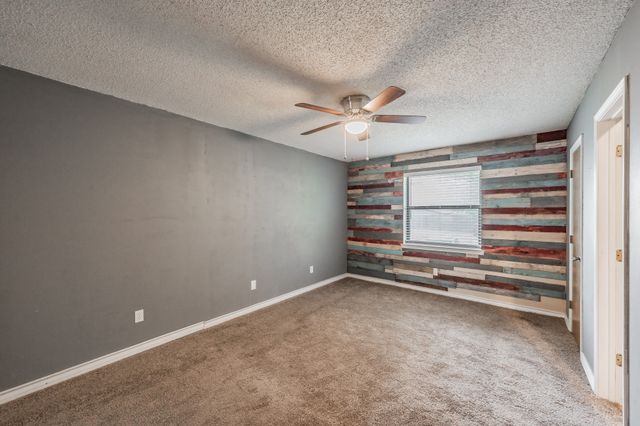 245 Gordon Drive, Azle, TX 76020