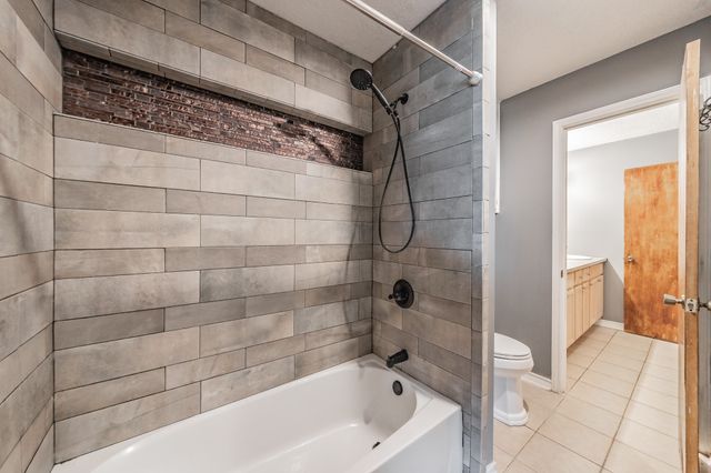 245 Gordon Drive, Azle, TX 76020