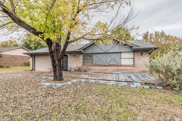 245 Gordon Drive, Azle, TX 76020