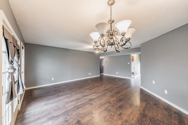 245 Gordon Drive, Azle, TX 76020