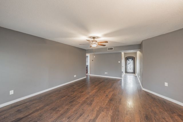 245 Gordon Drive, Azle, TX 76020