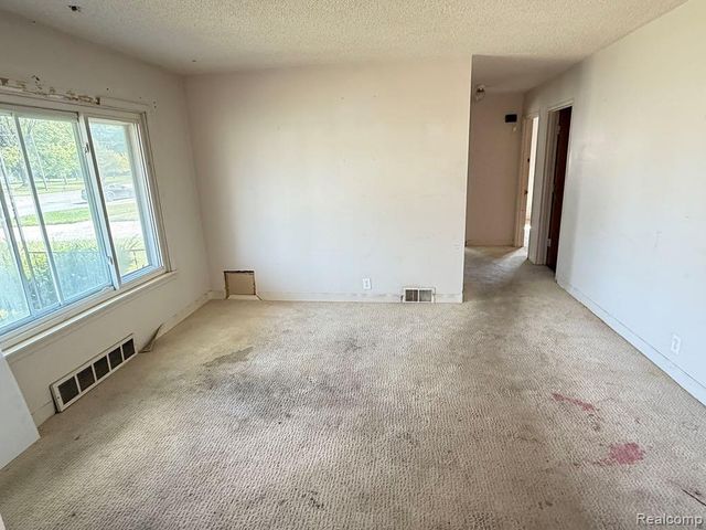 5140 S Middlebelt Road, Westland, MI 48186