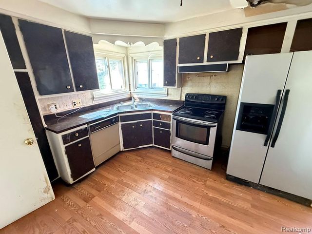 5140 S Middlebelt Road, Westland, MI 48186