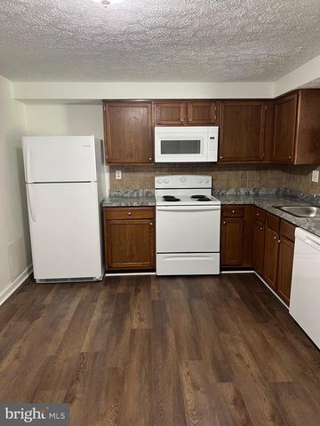 65 VANDERBILT CT, Sicklerville, NJ 08081