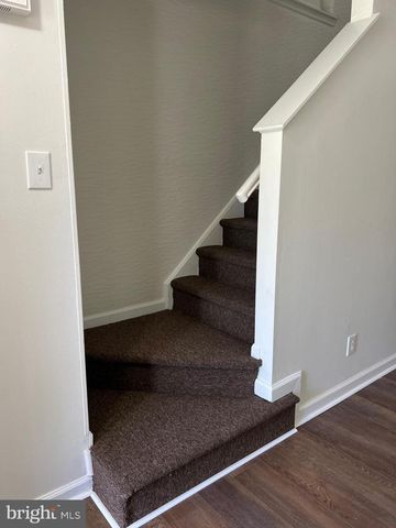 65 VANDERBILT CT, Sicklerville, NJ 08081