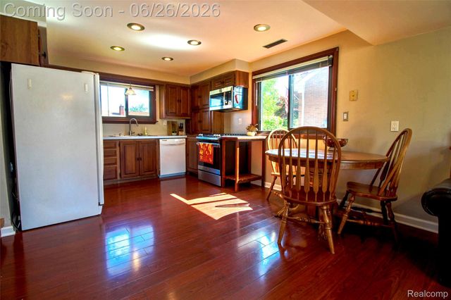 31203 Cooley Boulevard, Westland, MI 48185