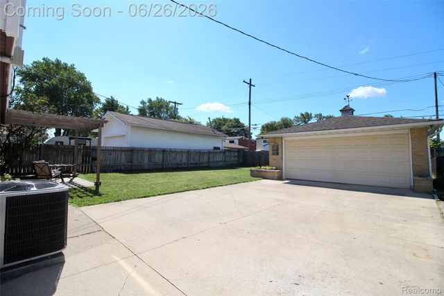 31203 Cooley Boulevard, Westland, MI 48185