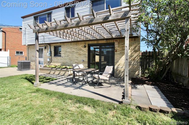 31203 Cooley Boulevard, Westland, MI 48185